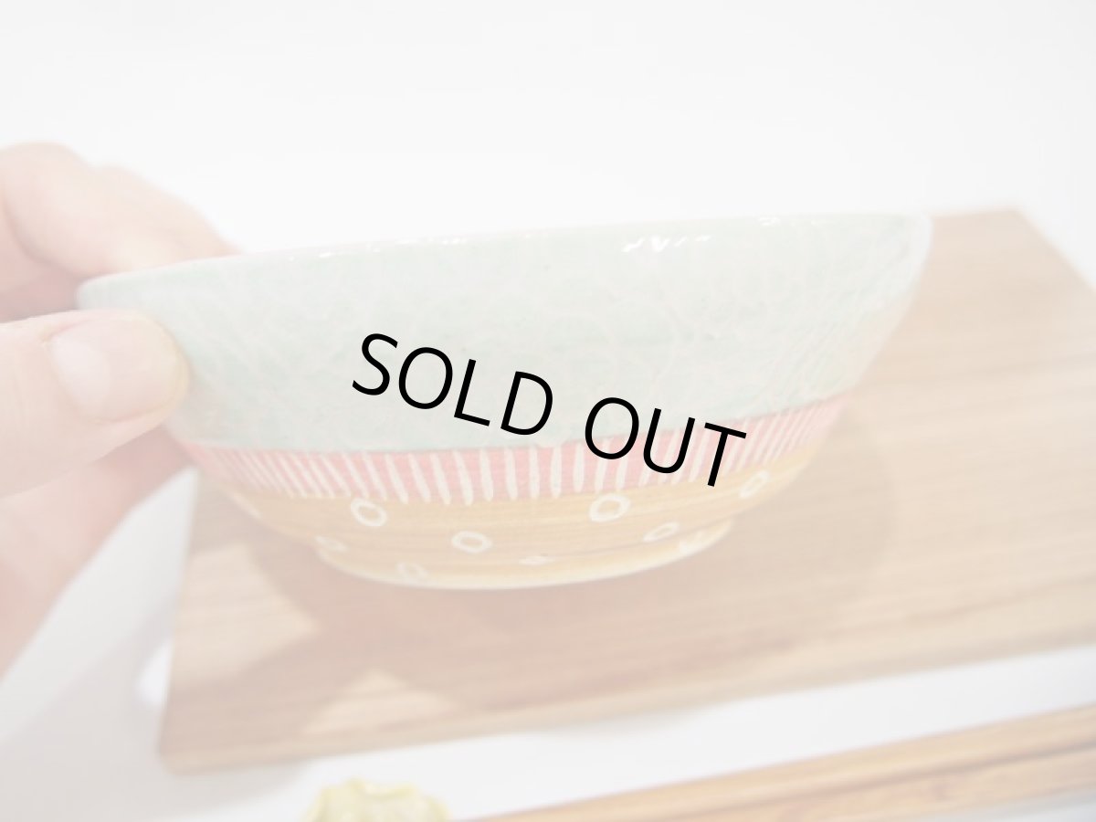 画像4: 紋花彩泥掻落　鉢（ピンク×赤）　【nicorico】 (4)