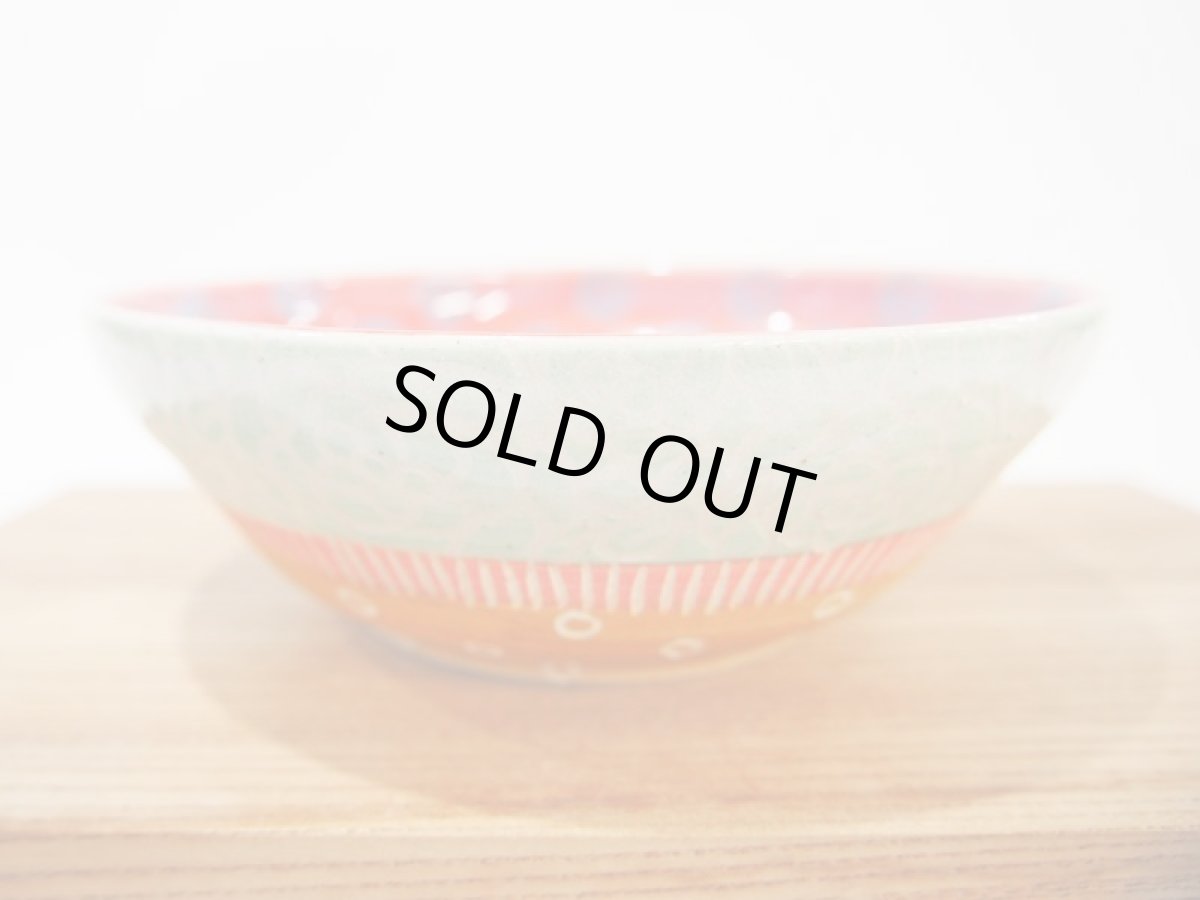 画像2: 紋花彩泥掻落　鉢（ピンク×赤）　【nicorico】 (2)