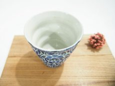 画像2: 紋花彩泥掻落ドット　naminami cup（濃紺×濃緑）　【nicorico】 (2)