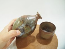 画像3: 甲和土貝跡焼〆　徳利　2【甲和焼　芝窯】 (3)