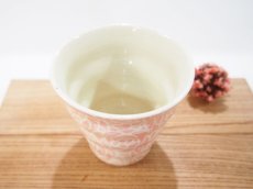 画像2: 【予約販売】紋花彩泥掻落　naminami cup（ピンク）　【nicorico】 (2)