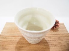 画像2: 紋花彩泥掻落　naminami cup（薄紫・大きめ）　【nicorico】 (2)
