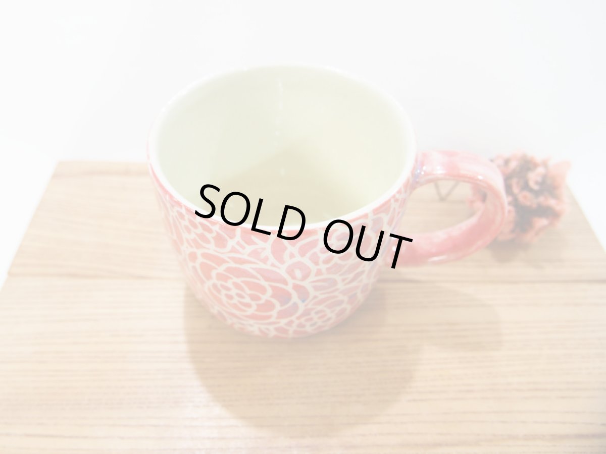 画像2: 紋花彩泥掻落　マグカップ （mix/赤・青)【nicorico】 (2)