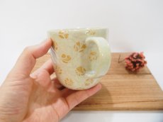 画像6: 紋花彩泥掻落ドット　マグカップ （薄若草×黄)【nicorico】 (6)