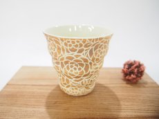 画像1: 紋花彩泥掻落　naminami cup（甲和土）　【nicorico】 (1)