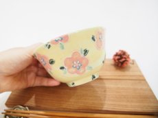 画像4: イッチン花紋　ごはん茶碗 （イエロー)【nicorico】 (4)