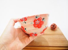 画像4: イッチン花紋　ごはん茶碗 （赤)【nicorico】 (4)