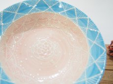 画像5: イッチン幾何学花紋　鉢（ピンク×水色）1　【nicorico】 (5)