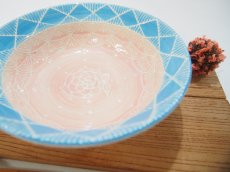 画像4: イッチン幾何学花紋　鉢（ピンク×水色）2　【nicorico】 (4)