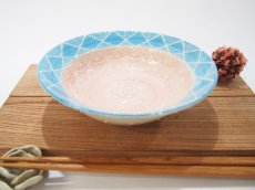 画像1: イッチン幾何学花紋　鉢（ピンク×水色）1　【nicorico】 (1)
