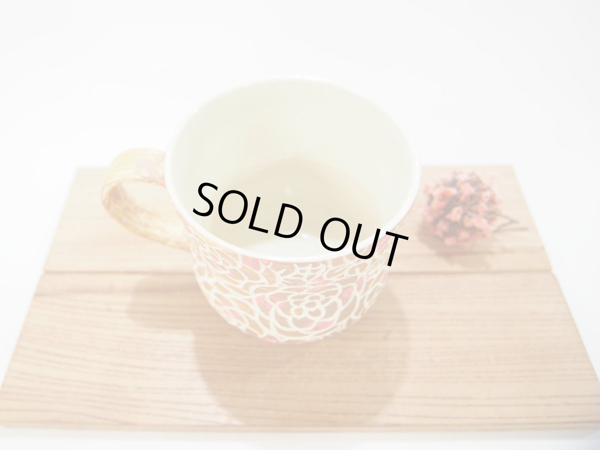 画像2: 紋花彩泥掻落ドット　マグカップ （ころん/甲和土×ピンク)（大きめ）【nicorico】 (2)