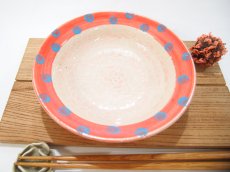 画像2: 紋花彩泥掻落ドット　深皿　(赤×ピンク）　【nicorico】 (2)