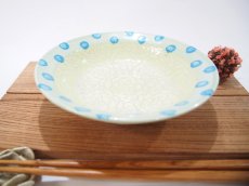 画像1: 紋花彩泥掻落ドット　深皿　(レモンイエロー×若草）　【nicorico】 (1)