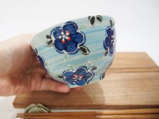画像4: イッチン花紋　ごはん茶碗 （水色×紺)【nicorico】 (4)